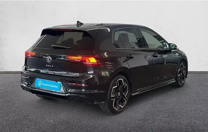 VOLKSWAGEN GOLF 1.5 eTSI EVO2 116 DSG7 R-Line Edition extérieur avant 2130405