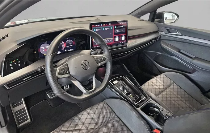 VOLKSWAGEN GOLF 1.5 eTSI EVO2 116 DSG7 R-Line Edition photo 13 2130405