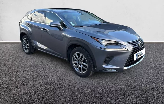 LEXUS NX 300h 4WD Luxe extérieur trois quart avant droit 1103376