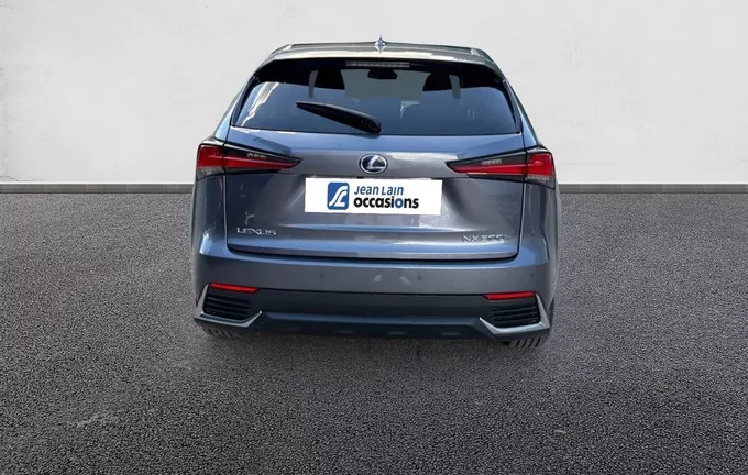 LEXUS NX 300h 4WD Luxe extérieur arrière 1103376
