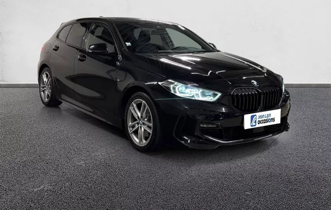 BMW SERIE 1 118d 150 ch BVA8 extérieur trois quart avant droit 2129204