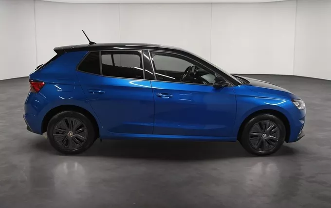 SKODA FABIA 1.0 MPI 80 ch BVM5 Ambition extérieur côté gauche 2129767