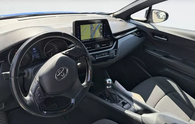 TOYOTA C-HR HYBRIDE 122h Dynamic photo 11 1103314