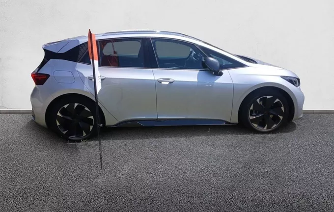 CUPRA BORN 204 ch One extérieur côté droit 3499