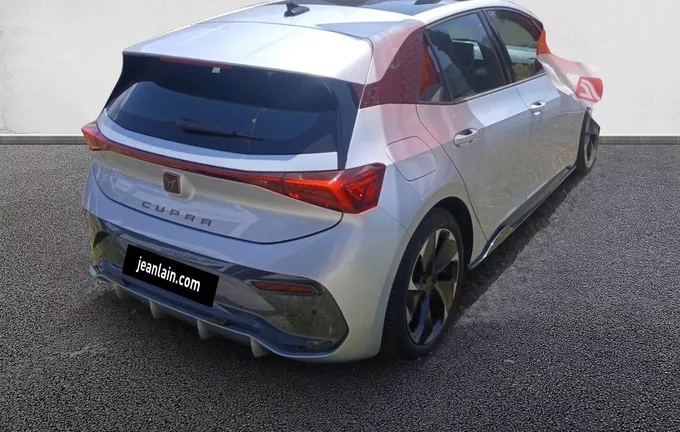 CUPRA BORN 204 ch One extérieur trois quart arrière droit 3499