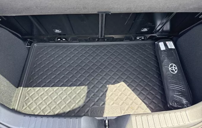 TOYOTA AYGO X 1.0 VVT-i 72 S-CVT Undercover photo 10 1103366