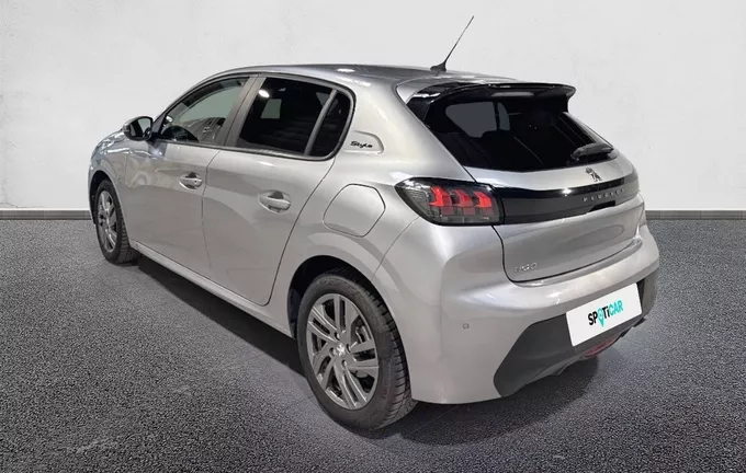 PEUGEOT 208 PureTech 100 S&S EAT8 Style extérieur trois quart arrière gauche 945878