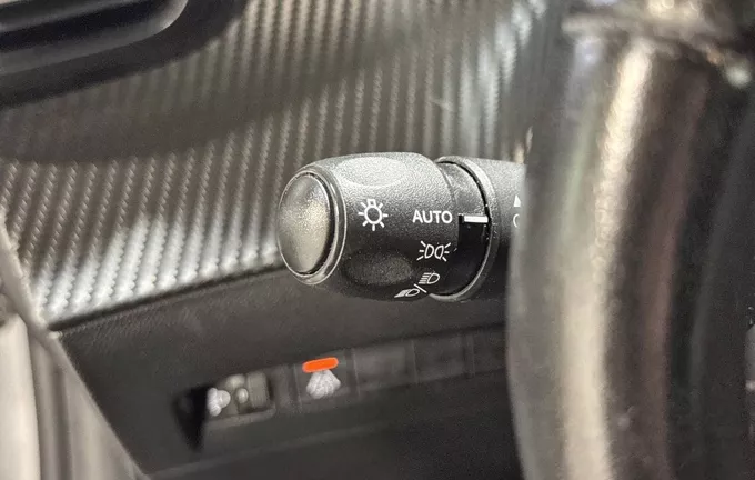 PEUGEOT 208 PureTech 100 S&S EAT8 Style photo 24 945878