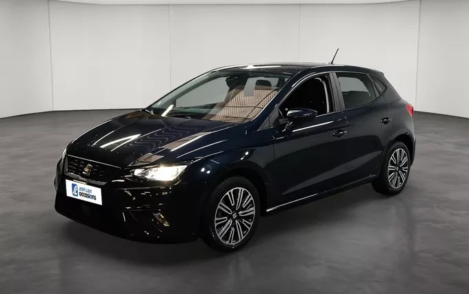 SEAT IBIZA 1.0 EcoTSI 95 ch S/S BVM5 Urban extérieur trois quart avant gauche 2132096
