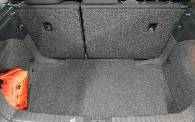 SEAT IBIZA 1.0 EcoTSI 95 ch S/S BVM5 Urban photo 10 2132096