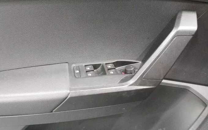 SEAT IBIZA 1.0 EcoTSI 95 ch S/S BVM5 Urban photo 20 2132096