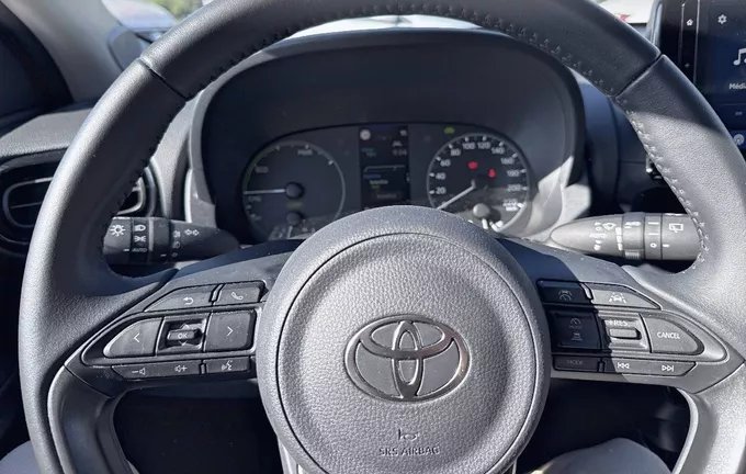 TOYOTA YARIS Hybride 116h Dynamic photo 12 1103379