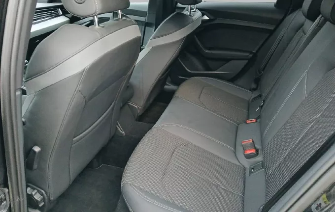 AUDI A1 Sportback 30 TFSI 116 ch S tronic 7 S Line Plus extérieur côté gauche 2128243