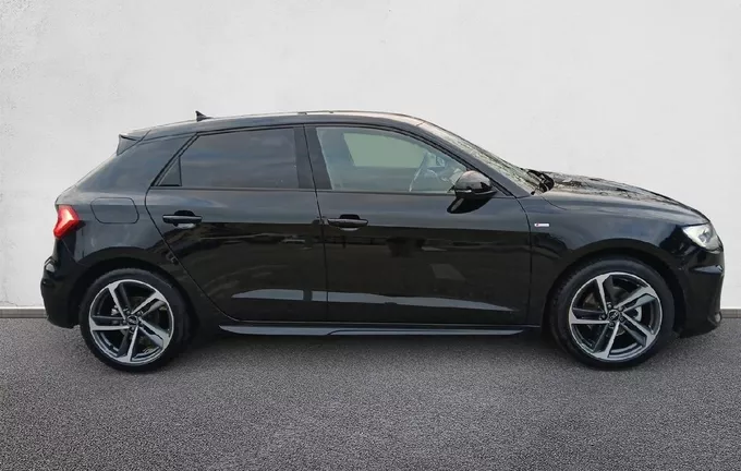 AUDI A1 Sportback 30 TFSI 116 ch S tronic 7 S Line Plus photo 17 2128243