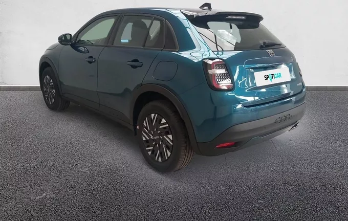 FIAT 600 T-Gen 3 1.2 Hybrid 145ch eDCT6 extérieur trois quart arrière gauche 944481