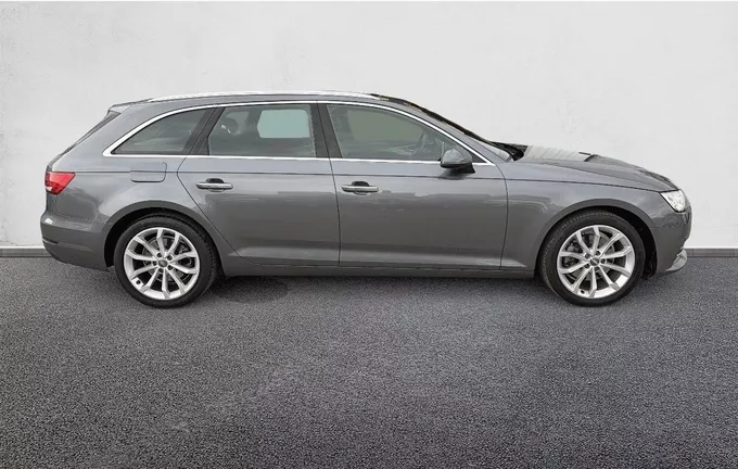 AUDI A4 Avant 2.0 TFSI ultra 190 S tronic 7 Design Luxe extérieur côté droit 213133