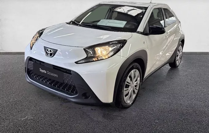 TOYOTA AYGO X 1.0 VVT-i 72 Dynamic extérieur trois quart avant gauche 1103160