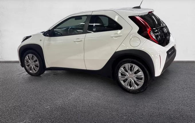 TOYOTA AYGO X 1.0 VVT-i 72 Dynamic extérieur côté gauche 1103160