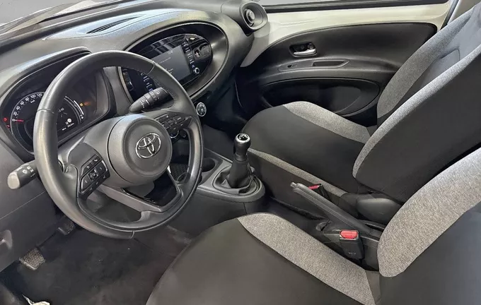 TOYOTA AYGO X 1.0 VVT-i 72 Dynamic photo 11 1103160