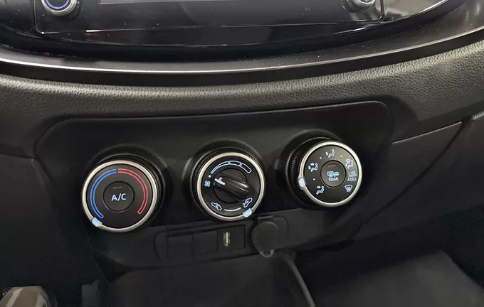 TOYOTA AYGO X 1.0 VVT-i 72 Dynamic photo 14 1103160