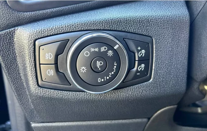 FORD ECOSPORT 1.0 EcoBoost 125ch S&S BVM6 Titanium photo 17 213061