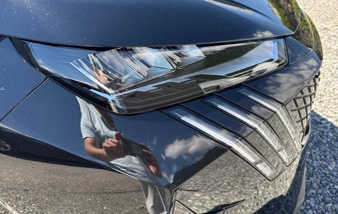 PEUGEOT 5008 Hybrid 136 e-DCS6 Allure photo 16 945815