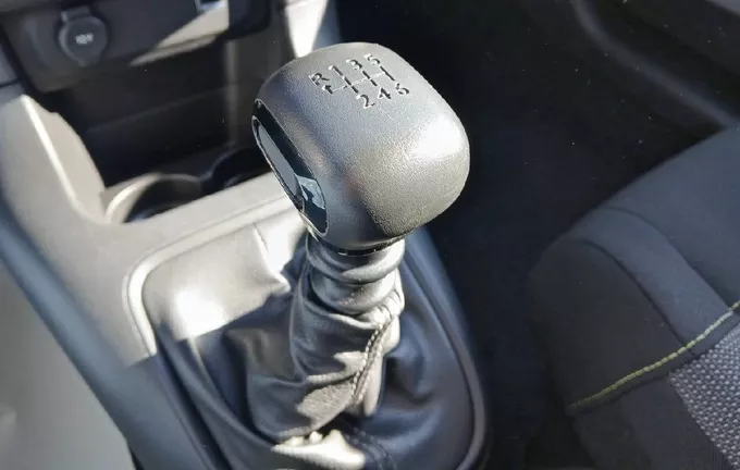 CITROEN C3 BlueHDi 100 S&S BVM6 Feel photo 14 944134