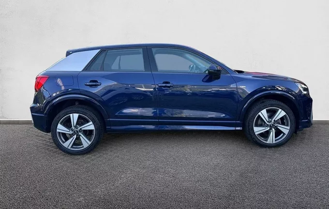 AUDI Q2 35 TFSI 150 S tronic 7 Advanced extérieur côté droit 2128124