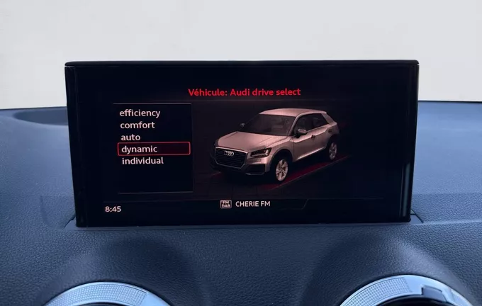 AUDI Q2 35 TFSI 150 S tronic 7 Advanced photo 19 2128124