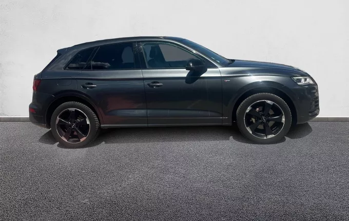 AUDI Q5 2.0 TDI 190 S tronic 7 Quattro S line extérieur côté droit 560807