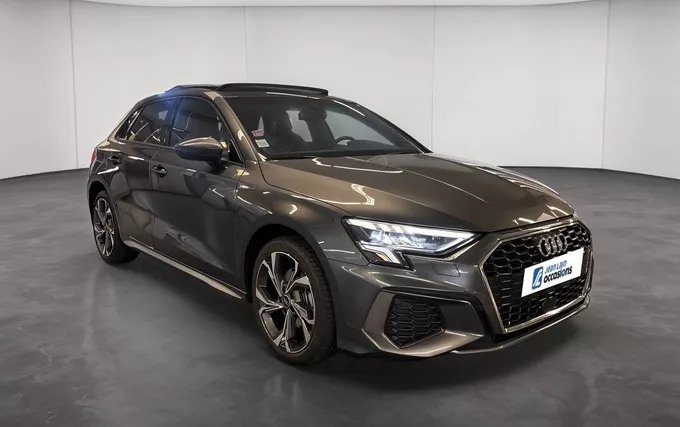 AUDI A3 Sportback 40 TFSIe 204 S tronic 6 S Line extérieur trois quart avant droit 2131005