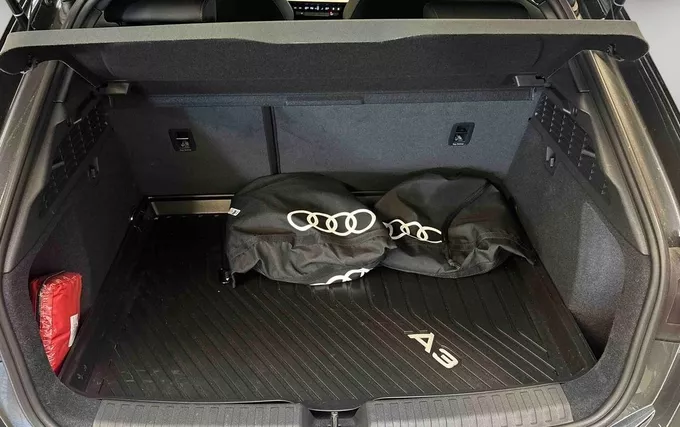 AUDI A3 Sportback 40 TFSIe 204 S tronic 6 S Line photo 10 2131005