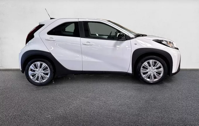 TOYOTA AYGO X 1.0 VVT-i 72 Dynamic extérieur côté droit 1103113