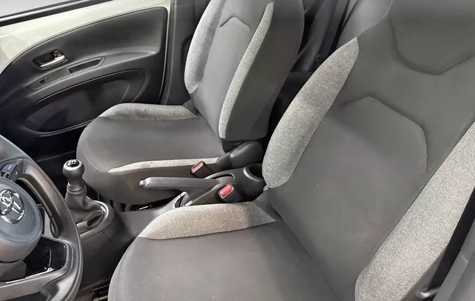 TOYOTA AYGO X 1.0 VVT-i 72 Dynamic photo 20 1103113
