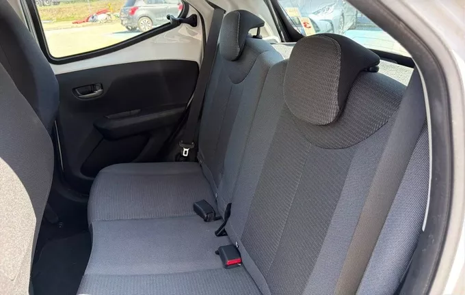 TOYOTA AYGO 1.0 VVT-i x-play photo 17 1103701