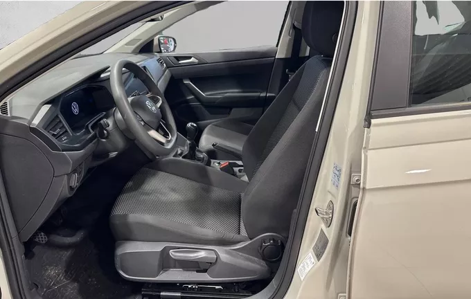 VOLKSWAGEN POLO 1.0 MPI 80 S&S BVM5 extérieur trois quart arrière droit 2122497