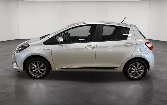 TOYOTA YARIS Hybride 100h Dynamic extérieur côté gauche 1103988