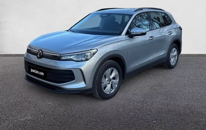 VOLKSWAGEN TIGUAN 1.5 eTSI 130ch DSG7 extérieur trois quart avant gauche 1159