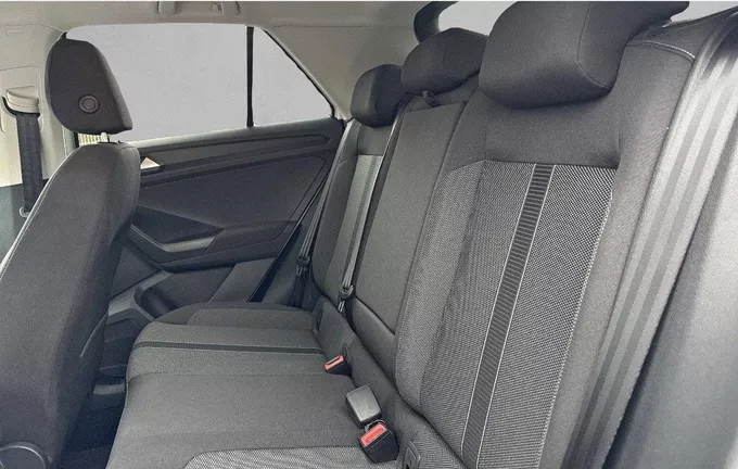 VOLKSWAGEN T-ROC 1.0 TSI 116 Start/Stop BVM6 VW Edition extérieur arrière 2122165