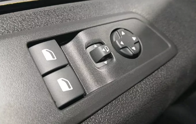 OPEL VIVARO FGN TAILLE M BLUEHDI 120 S&S BVM6 photo 15 944315