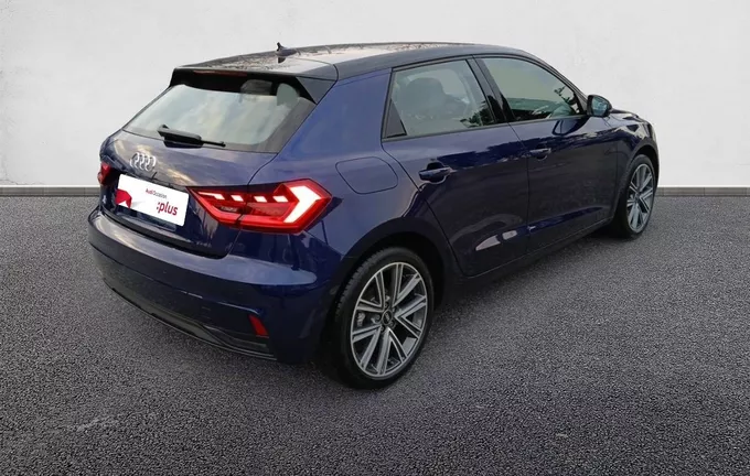 AUDI A1 Sportback 30 TFSI 116 ch S tronic 7 Design extérieur trois quart arrière droit 2122995
