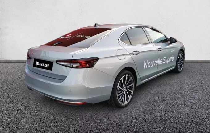 SKODA SUPERB Berline 1.5 TSI mHEV 150 ch ACT DSG7 Laurin & Klement extérieur trois quart arrière droit 9559