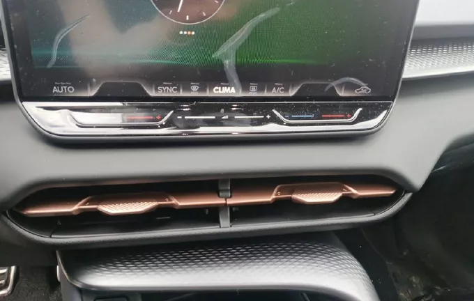 CUPRA TERRAMAR 1.5 eTSI Hybrid 150 ch DSG7 V photo 14 0962