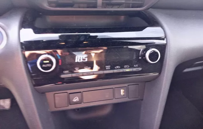 TOYOTA YARIS CROSS Hybride 116h AWD-i Design photo 14 1103505
