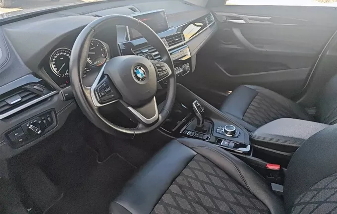 BMW X1 sDrive 18d 150 ch BVA8 xLine photo 17 213239