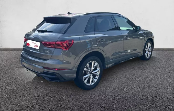AUDI Q3 35 TDI 150 ch S tronic 7 S line extérieur trois quart arrière droit 2126507
