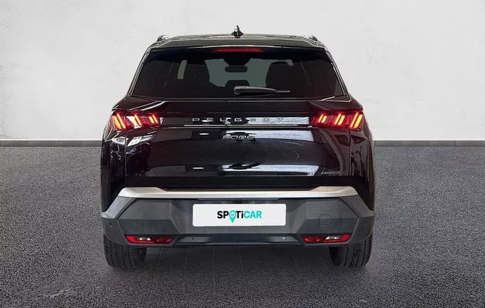 PEUGEOT 5008 Hybrid 145 ch e-DCS6 Allure extérieur trois quart arrière droit 945811