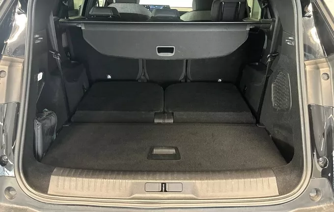 PEUGEOT 5008 Hybrid 145 ch e-DCS6 Allure extérieur arrière 945811