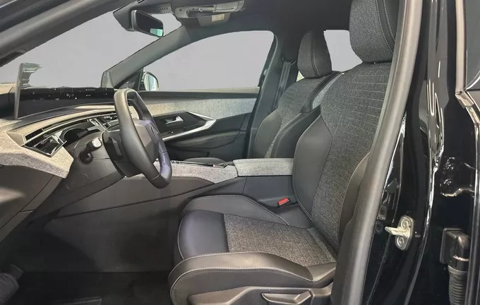 PEUGEOT 5008 Hybrid 145 ch e-DCS6 Allure photo 11 945811