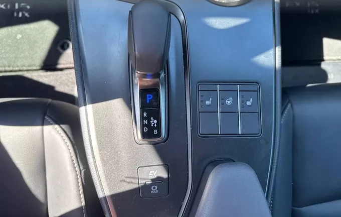 LEXUS UX 300h 2WD F SPORT Design photo 13 1103383